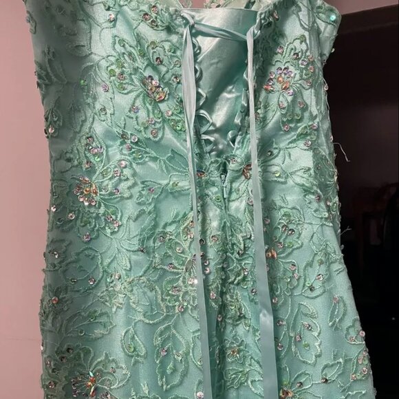 PROM DRESS GREEN